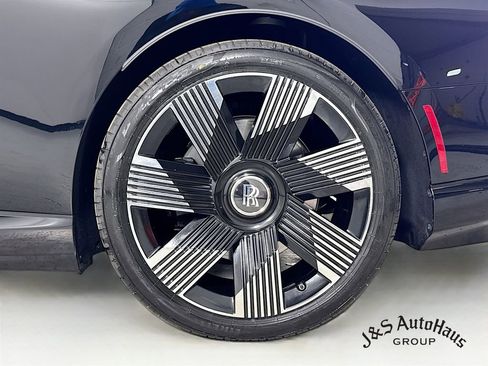 Used 2024 Rolls-Royce Spectre w/ Spectre Launch Package image 40