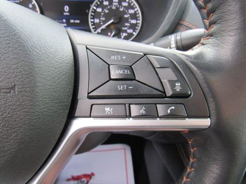 Used 2021 Nissan Sentra SR w/ SR Premium Package image 21