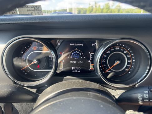 Used 2021 Jeep Wrangler Sport AWD/4WD image 21