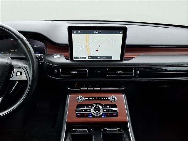Used 2022 Lincoln Aviator Grand Touring w/ Equipment Group 301A AWD/4WD image 13