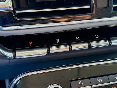 Used 2020 Lincoln Navigator Black Label w/ Cargo Convenience Package image 16