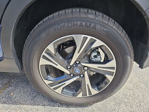 Used 2024 Subaru Crosstrek 2.0i Premium image 34