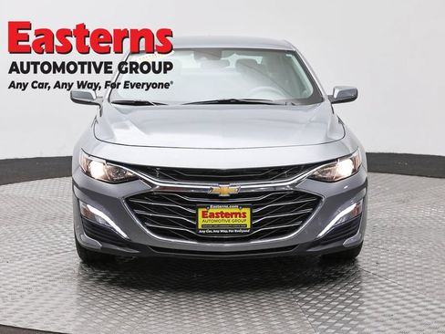 Used 2024 Chevrolet Malibu LT FWD image 2