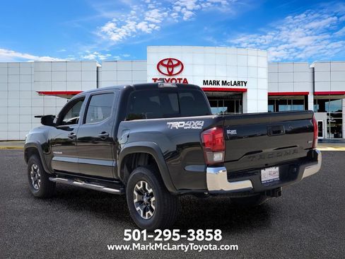 Used 2019 Toyota Tacoma TRD Off-Road AWD/4WD image 3