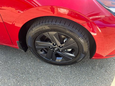 Used 2022 Hyundai Elantra SEL w/ Convenience Package image 11