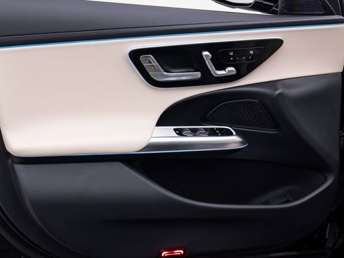 New 2026 Mercedes-Benz E 350 4MATIC Sedan image 14