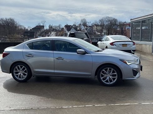 Used 2019 Acura ILX image 3