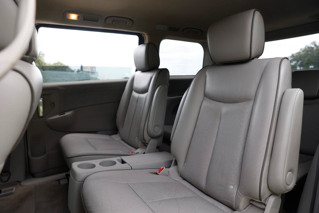 Used 2014 Nissan Quest SL FWD image 8