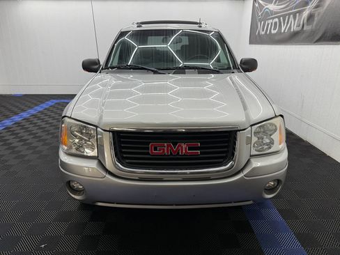 Used 2004 GMC Envoy XUV SLT w/ 1SD Preferred Equipment Group AWD/4WD image 4