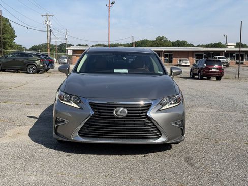 Used 2017 Lexus ES 350 FWD image 3