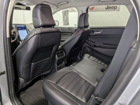 Used 2024 Ford Edge SEL w/ Convenience Package AWD/4WD image 11