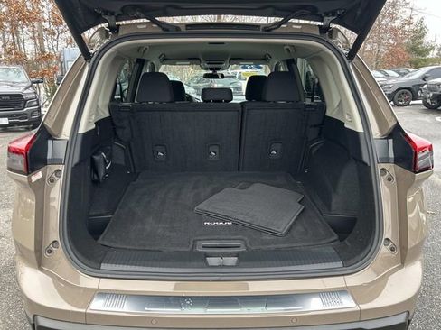 Used 2025 Nissan Rogue SV image 13