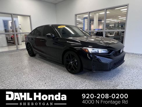 Used 2025 Honda Civic Sport image 1