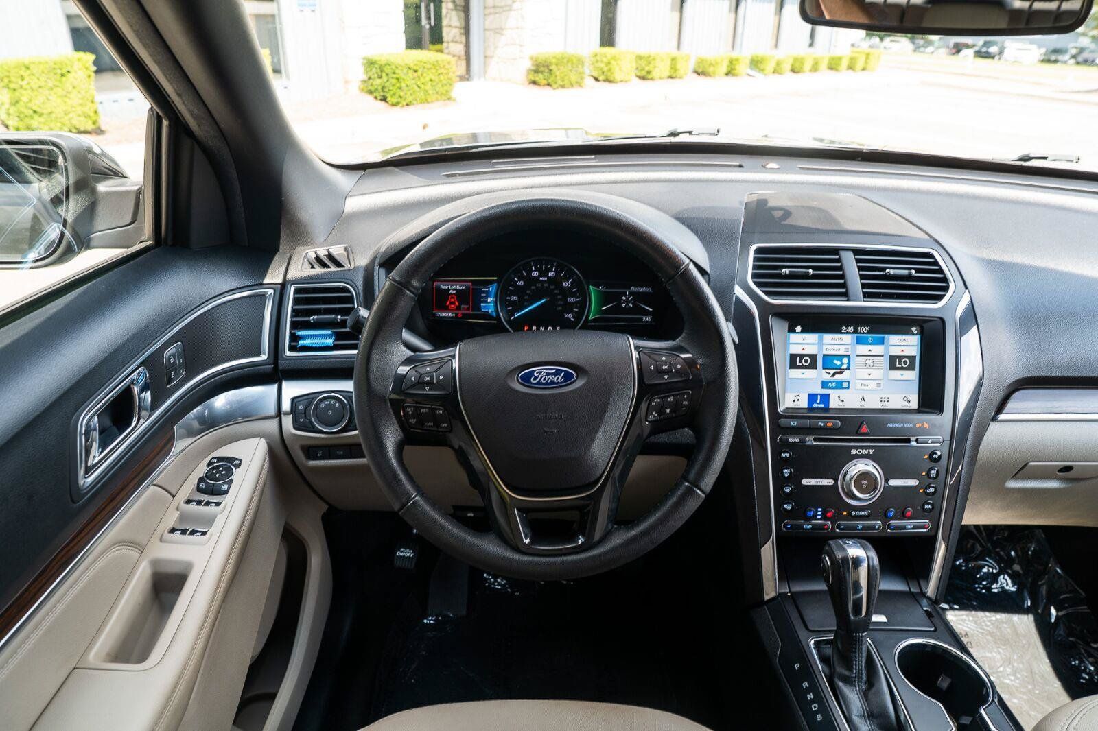 Used 2018 Ford Explorer Limited FWD image 32