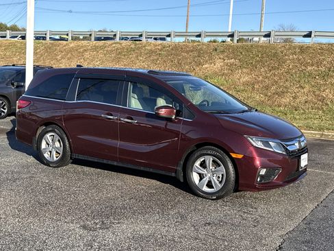 Used 2018 Honda Odyssey EX-L image 2