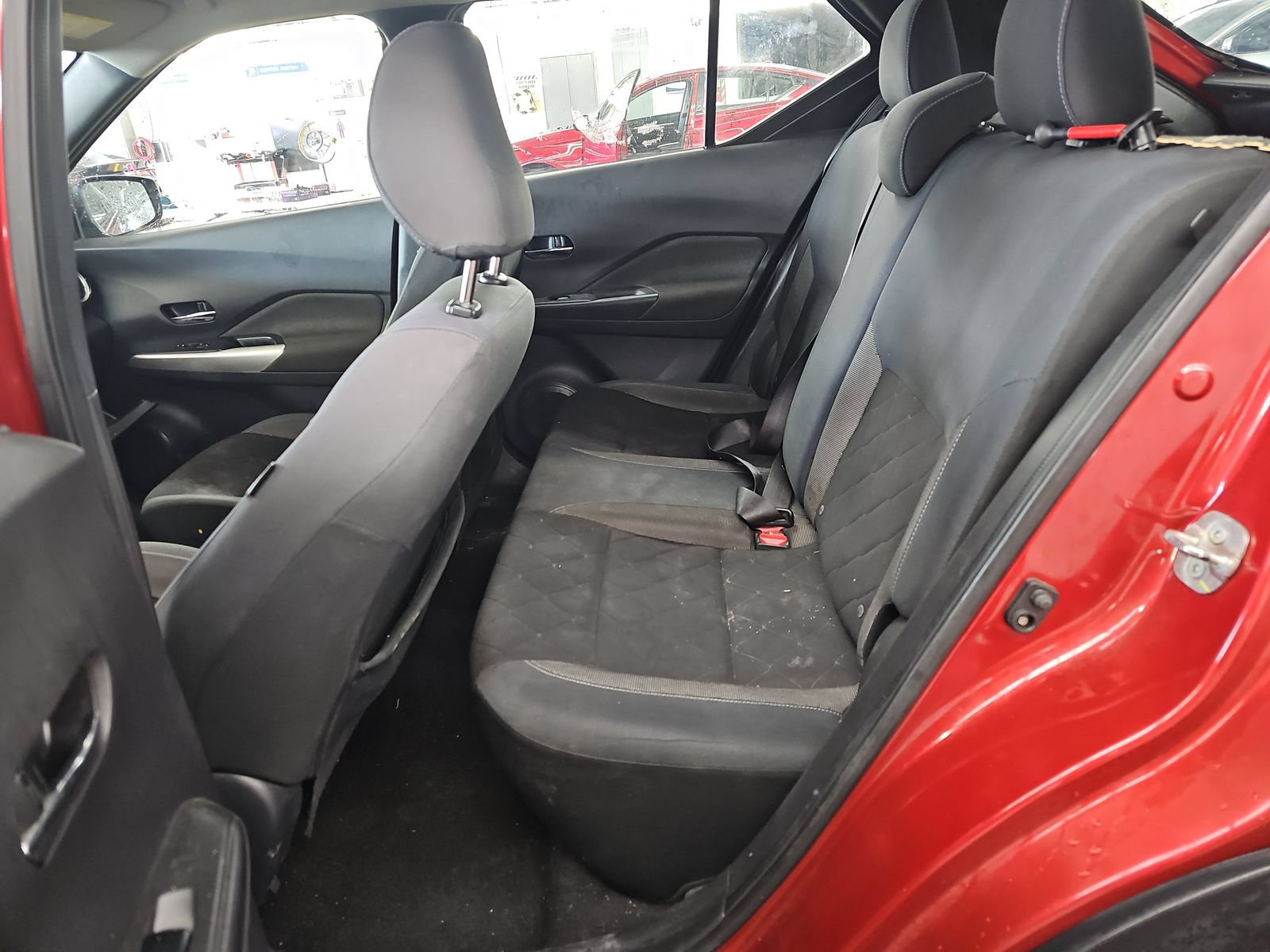 Used 2019 Nissan Kicks SV FWD image 10