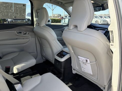 Certified 2023 Volvo XC90 T8 Plus image 33