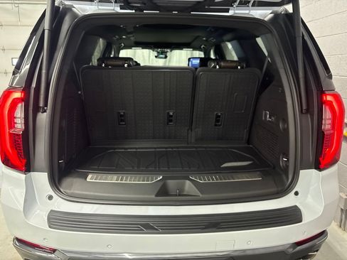 New 2026 GMC Yukon Denali Ultimate w/ LPO, Floor Liner Package AWD/4WD image 29