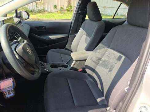 Used 2024 Toyota Corolla LE FWD image 5