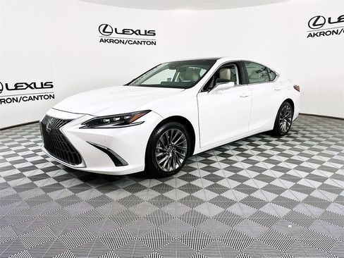 Used 2024 Lexus ES 350 Ultra Luxury image 4