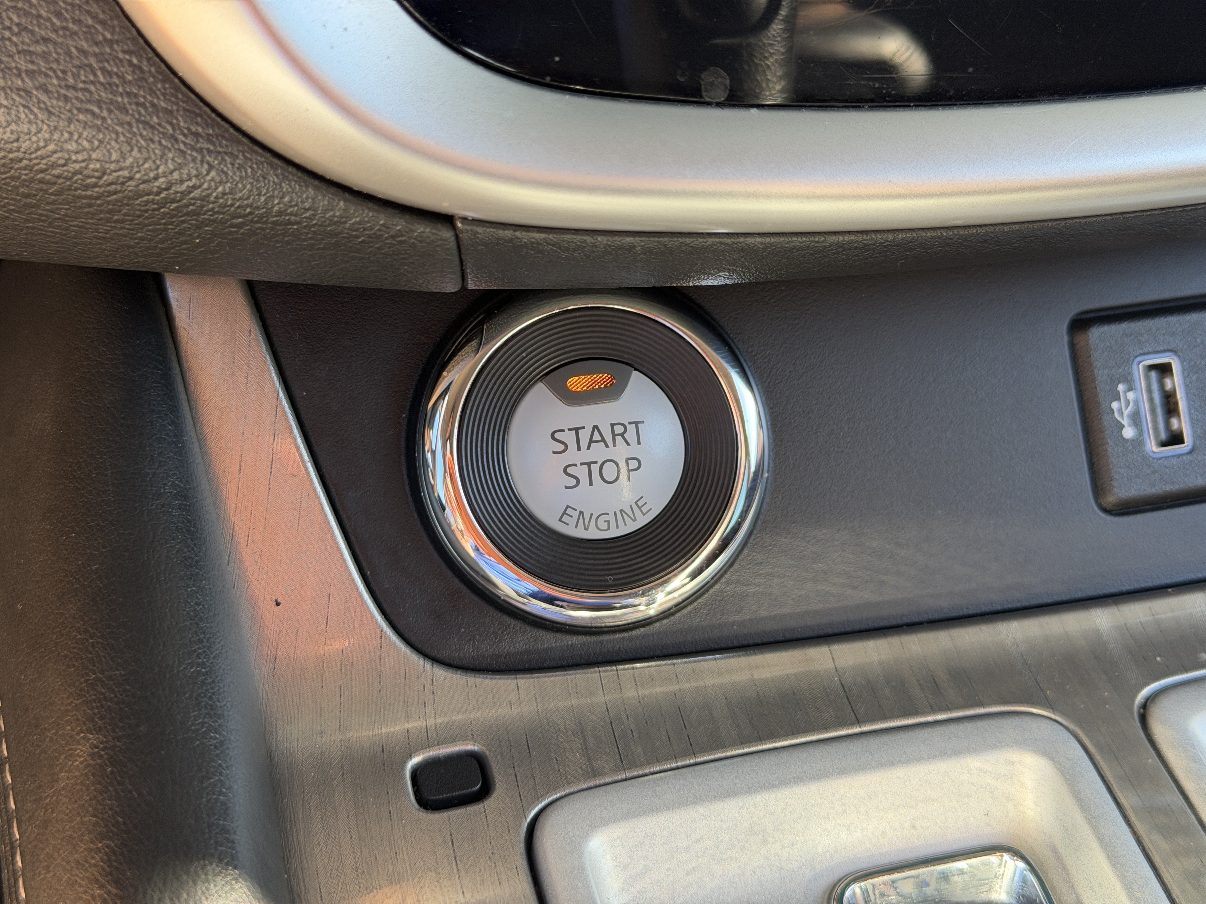 Used 2018 Nissan Murano SV w/ Cargo Package AWD/4WD image 21
