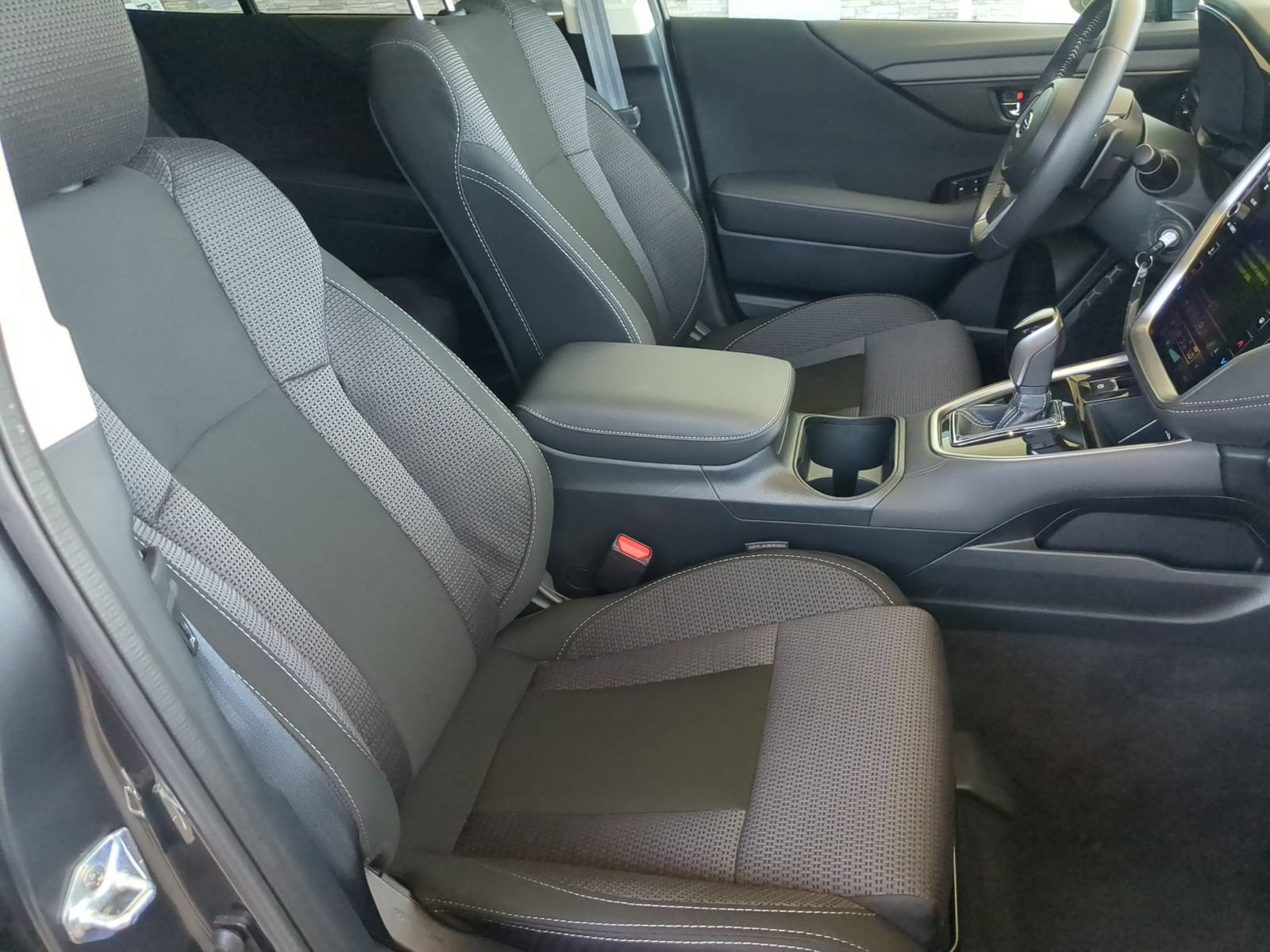 Certified 2025 Subaru Outback Premium AWD/4WD image 26