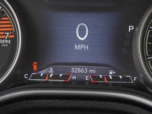 Used 2019 Jeep Cherokee Limited FWD image 33