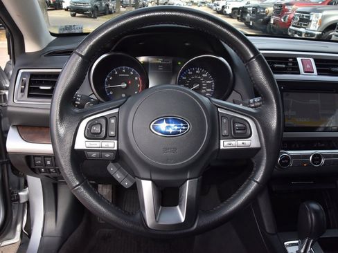 Used 2017 Subaru Outback 2.5i Limited image 22