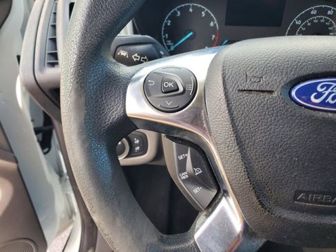 Used 2022 Ford Transit Connect XLT image 19