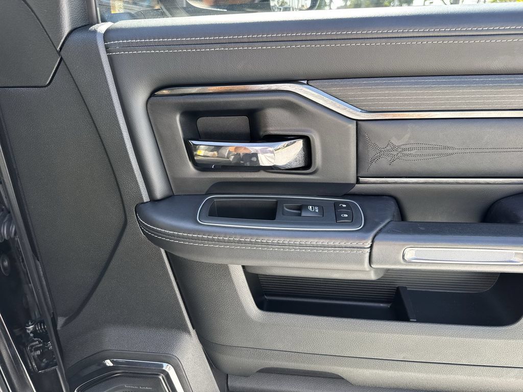 Used 2022 RAM 2500 Limited AWD/4WD image 41