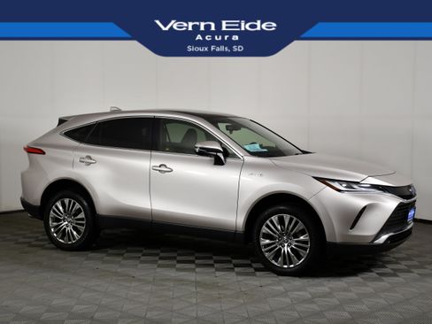 Used 2021 Toyota Venza Limited AWD/4WD image 1