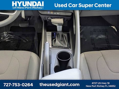 Used 2023 Hyundai Elantra SE w/ Cargo Package FWD image 18