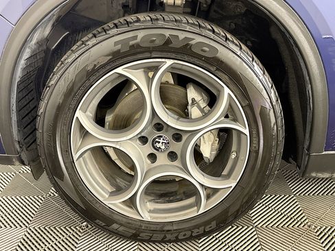 Used 2021 Alfa Romeo Stelvio Sprint w/ Nero Edizione image 37