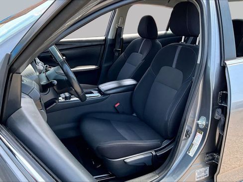 Used 2024 Nissan Sentra SV w/ All-Weather Package FWD image 8