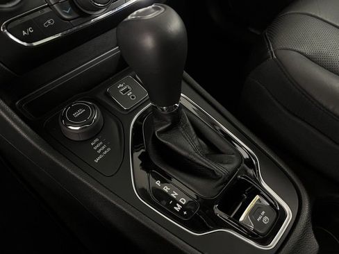 Used 2021 Jeep Cherokee Limited w/ Elite Package image 38