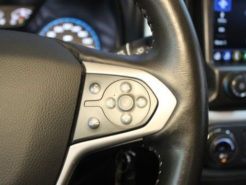 Used 2022 Chevrolet Colorado LT w/ Redline Special Edition AWD/4WD image 18
