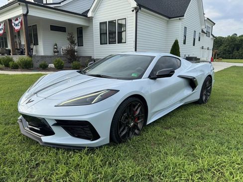 Used 2021 Chevrolet Corvette Stingray Preferred Cpe w/ Z51 Performance Package image 1