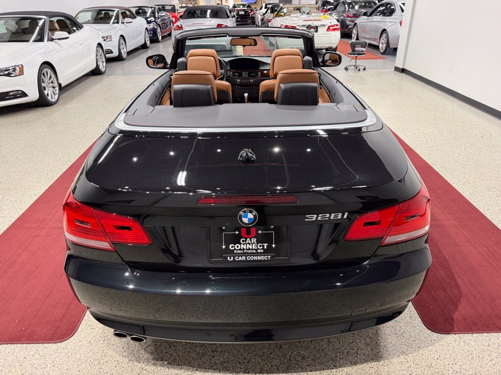 Used 2010 BMW 328i Convertible RWD image 16