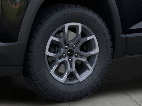 New 2026 Chevrolet Equinox ACTIV w/ Convenience Package III AWD/4WD image 9