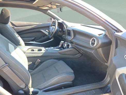 Used 2022 Chevrolet Camaro LT image 13