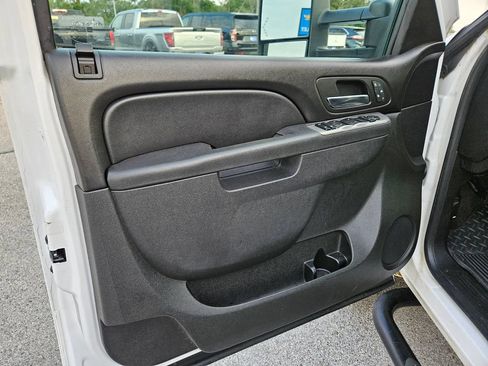 Used 2013 Chevrolet Silverado 2500 LTZ w/ LTZ Plus Package AWD/4WD image 19