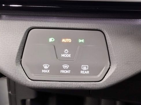 New 2026 Volkswagen ID.4 Pro AWD/4WD image 22