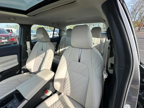New 2026 Nissan Sentra SL w/ Floor Mat Package FWD image 25