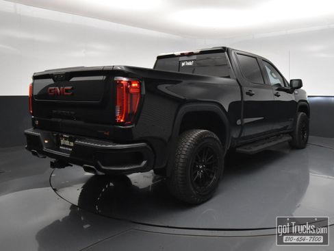 Used 2024 GMC Sierra 1500 AT4 w/ Technology Package AWD/4WD image 47