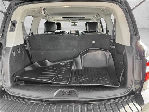 Used 2021 Nissan Armada SL w/ Captain's Chairs Package image 6