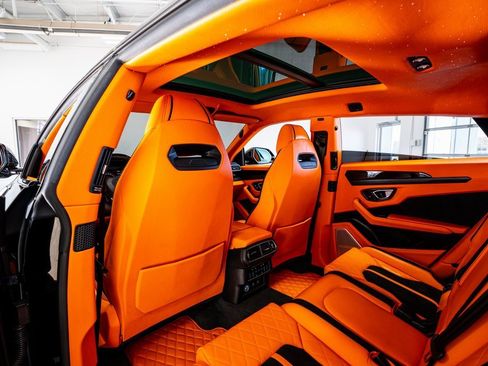 Used 2022 Lamborghini Urus image 72