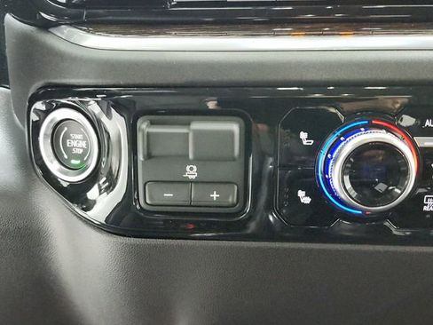 New 2026 GMC Sierra 1500 Elevation w/ Elevation Premium Package AWD/4WD image 34