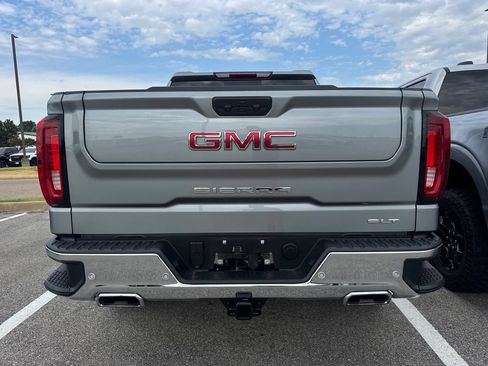 Used 2025 GMC Sierra 1500 SLT w/ SLT Premium Plus Package AWD/4WD image 4