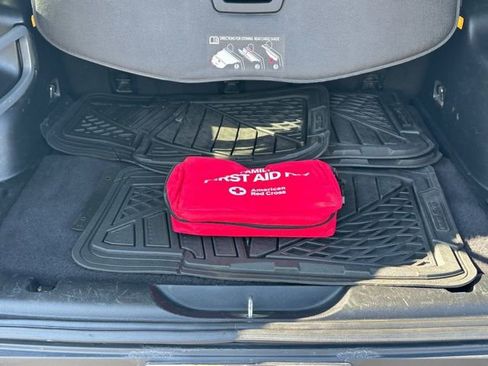 Used 2015 Jeep Cherokee Limited image 19