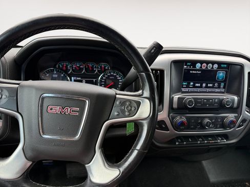 Used 2018 GMC Sierra 1500 SLE w/ SLE Value Package AWD/4WD image 10